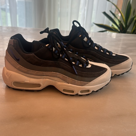 Nike Air Max 95 - Picture 3 of 10